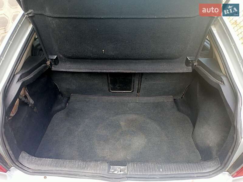 Хетчбек Opel Astra 2001 в Здолбуніві