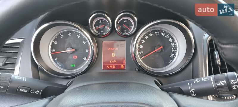 Универсал Opel Astra 2011 в Житомире