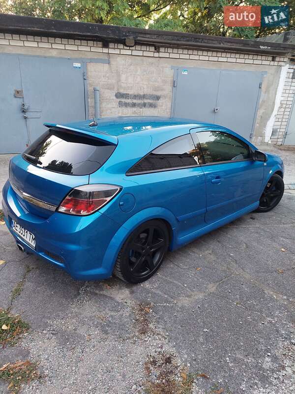 Хетчбек Opel Astra 2006 в Дніпрі
