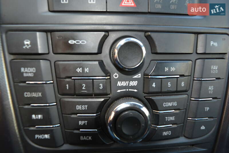 Универсал Opel Astra 2012 в Новоднестровске