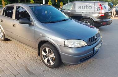 Седан Opel Astra 2005 в Зборове