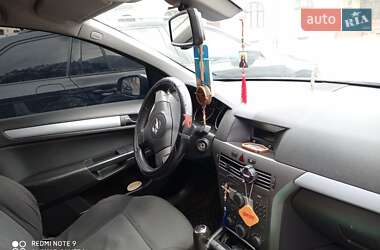 Универсал Opel Astra 2006 в 