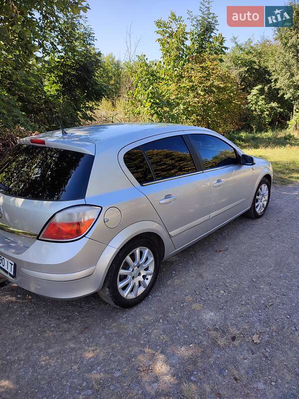 Хетчбек Opel Astra 2005 в Вінниці