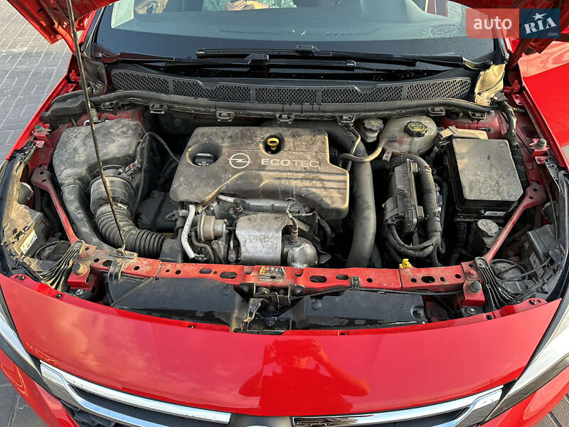 Хэтчбек Opel Astra 2016 в Днепре