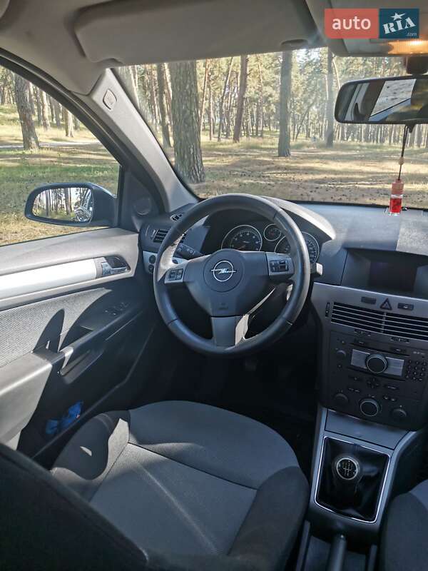 Хэтчбек Opel Astra 2006 в Сумах фото 20 Хэтчбек Opel Astra 2006 в Сумах