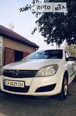 Универсал Opel Astra 2007 в Жашкове