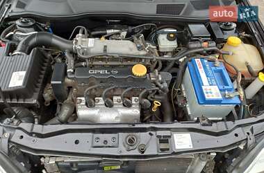 Седан Opel Astra 2002 в 