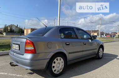 Седан Opel Astra 2008 в Киеве