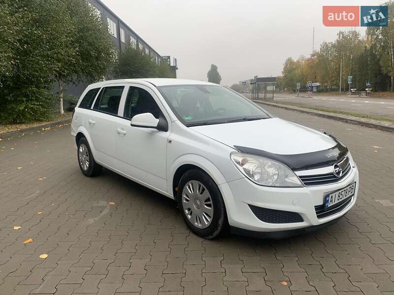Универсал Opel Astra 2009 в Белой Церкви