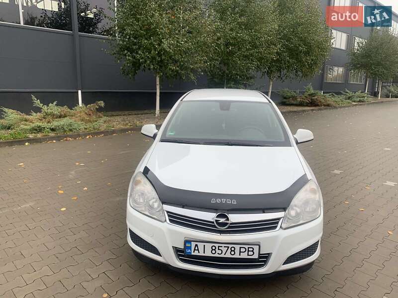 Универсал Opel Astra 2009 в Белой Церкви