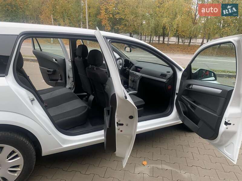 Универсал Opel Astra 2009 в Белой Церкви