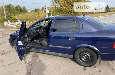 Седан Opel Astra 2002 в Черкассах