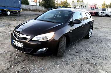 Универсал Opel Astra 2012 в Киеве