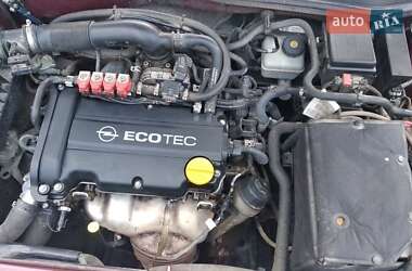 Седан Opel Astra 2006 в Долині