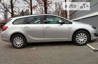 Универсал Opel Astra 2015 в Ирпене