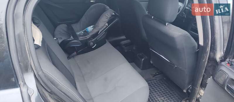 Седан Opel Astra 2006 в Вознесенске