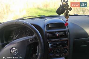 Универсал Opel Astra 2004 в 