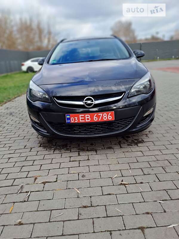 Универсал Opel Astra 2014 в Радивилове