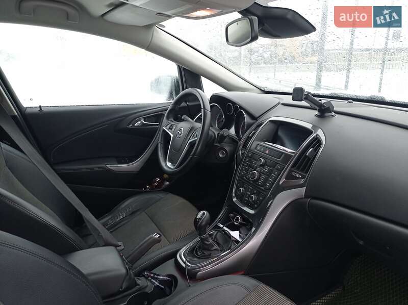 Универсал Opel Astra 2013 в Луцке фото 5 Универсал Opel Astra 2013 в Луцке