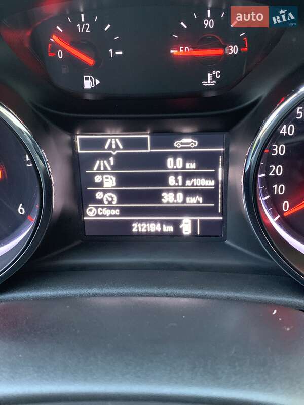 Универсал Opel Astra 2016 в Лопатине