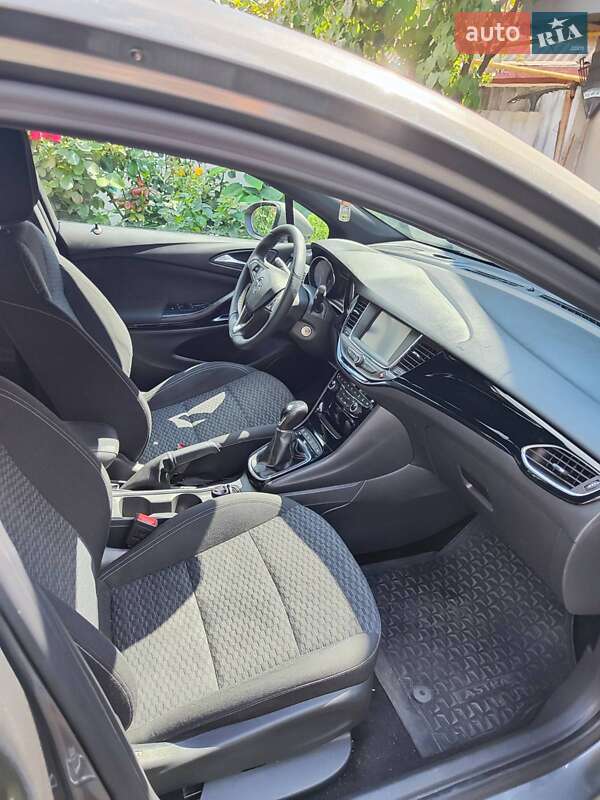 Хетчбек Opel Astra 2017 в Овручі
