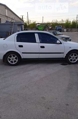 Седан Opel Astra 2001 в Петровому