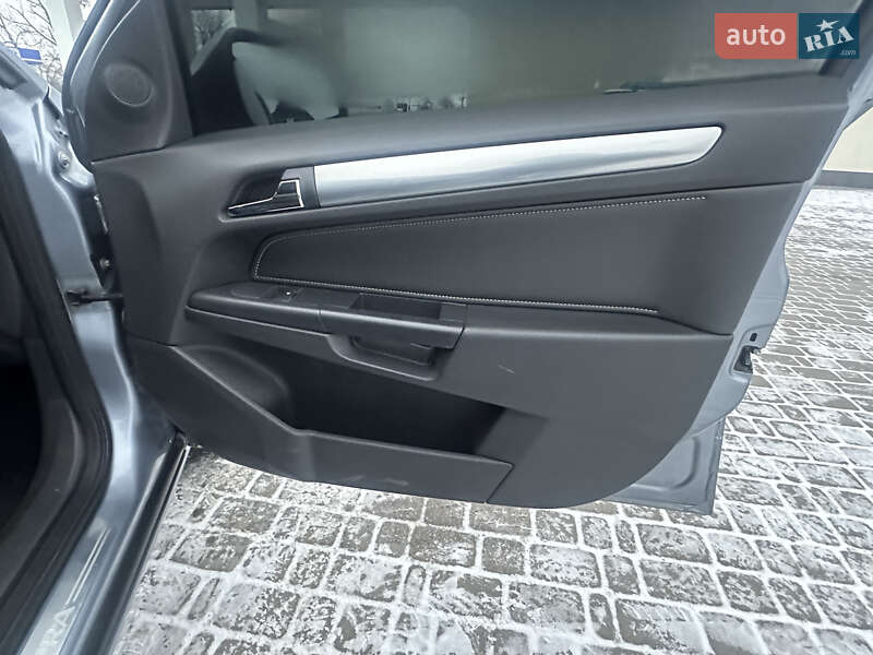 Хэтчбек Opel Astra 2009 в Тульчине фото 11 Хэтчбек Opel Astra 2009 в Тульчине