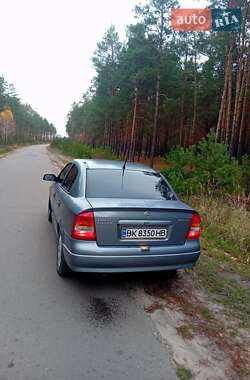 Универсал Opel Astra 2008 в Ровно