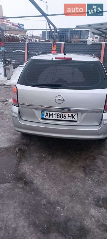 Универсал Opel Astra 2008 в Житомире