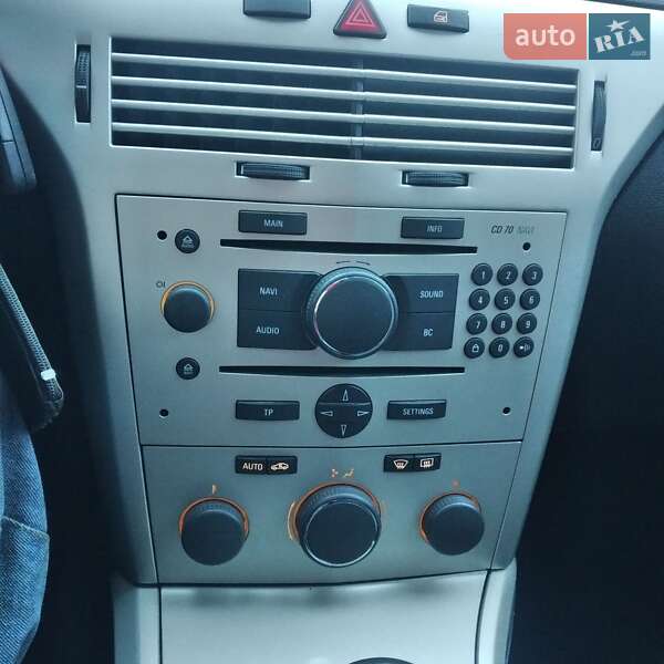 Универсал Opel Astra 2007 в Луцке
