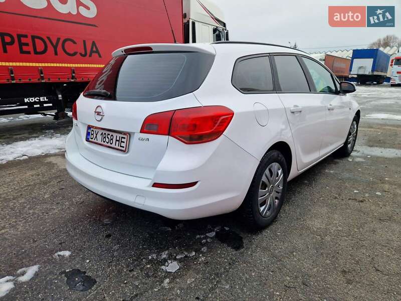 Універсал Opel Astra 2011 в Хмельницькому