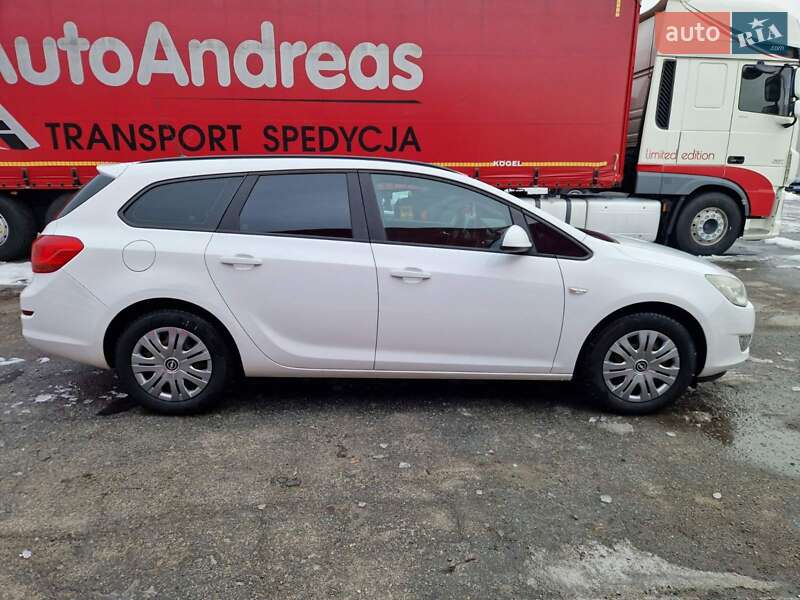 Універсал Opel Astra 2011 в Хмельницькому
