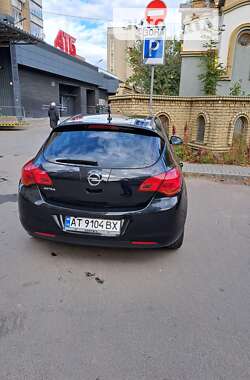 Хетчбек Opel Astra 2011 в Івано-Франківську