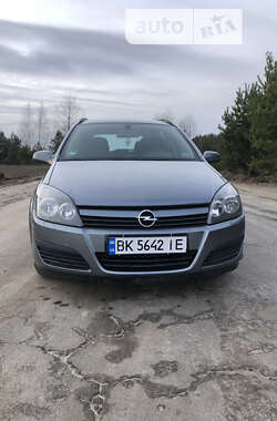 Универсал Opel Astra 2004 в Заречном
