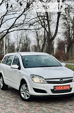 Универсал Opel Astra 2009 в Кропивницком