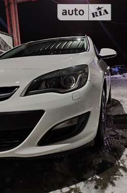 Універсал Opel Astra 2015 в 