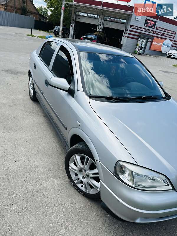 Хетчбек Opel Astra 2000 в Лубнах