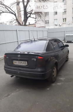 Седан Opel Astra 2003 в Борисполе