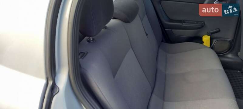 Седан Opel Astra 2008 в Хмельницькому