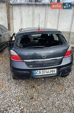 Хэтчбек Opel Astra 2007 в Умани