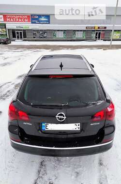 Универсал Opel Astra 2013 в Полтаве
