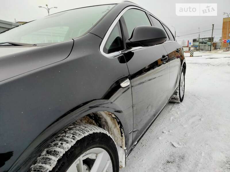 Універсал Opel Astra 2013 в Полтаві