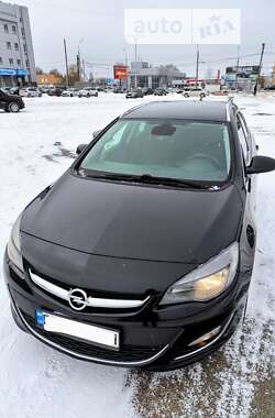 Універсал Opel Astra 2013 в Полтаві