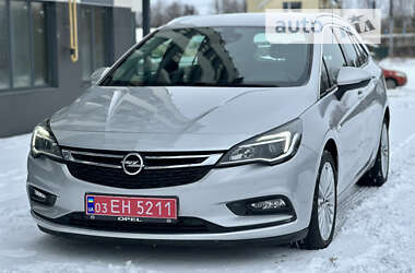Універсал Opel Astra 2018 в Луцьку