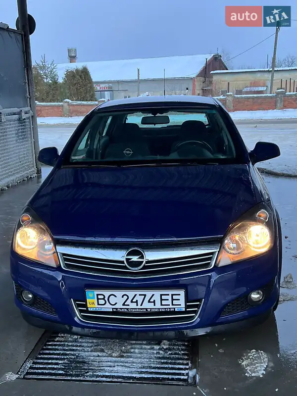 Opel Astra 2013
