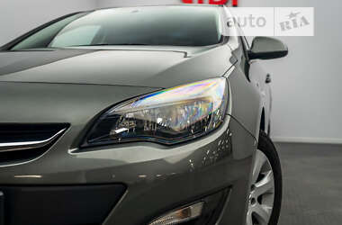 Седан Opel Astra 2019 в Києві