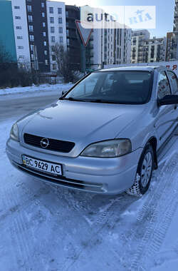 Седан Opel Astra 2005 в Львове