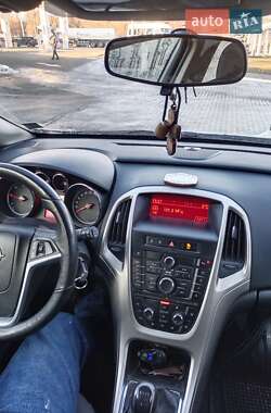 Універсал Opel Astra 2011 в Маньківці