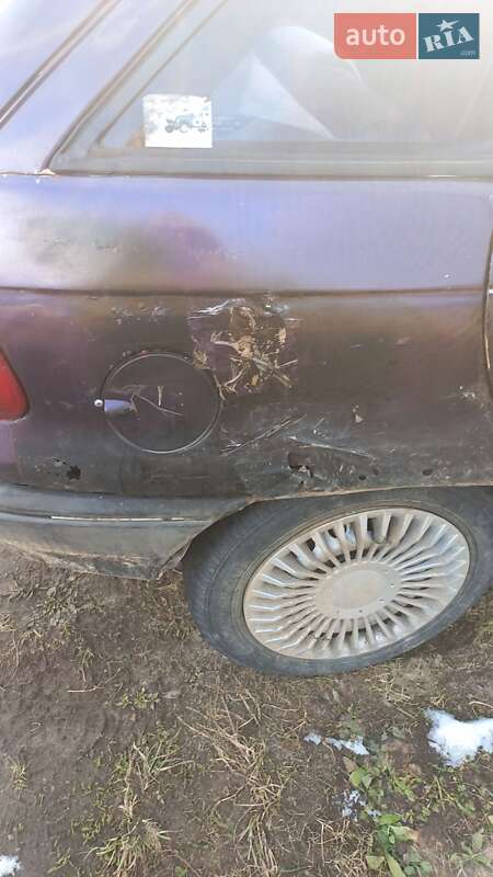 Хэтчбек Opel Astra 1994 в Лановцах