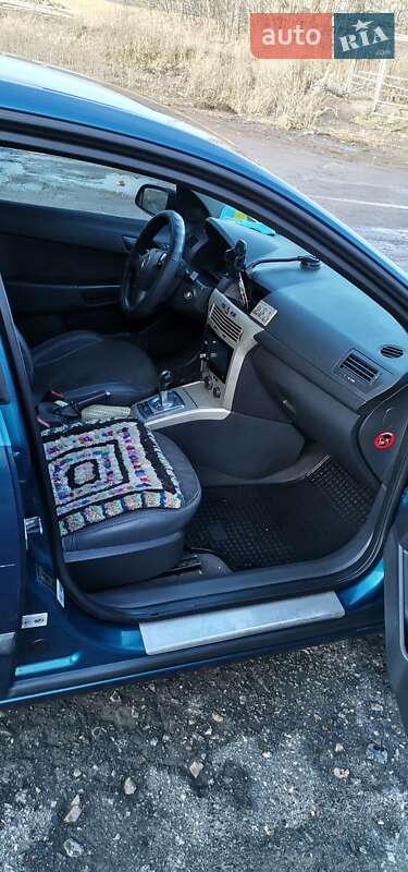Седан Opel Astra 2007 в Кропивницком